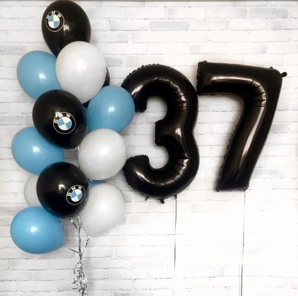 Композиция из шаров с гелием на день рождения 37 лет