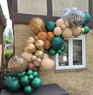 Разнокалиберная гирлянда на праздник с воздушными шарами «Тигриная»