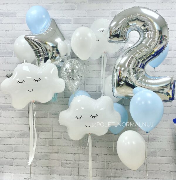 Готовое решение для оформления шарами дня рождения детей 2 года – «С облачками»