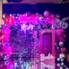 Фотозона из пайеток, воздушных шариков и светящейся надписи «Barbie» 2.4 на 3 м
