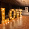 Светящаяся буквы LOVE в аренду для оформления праздника 80 см