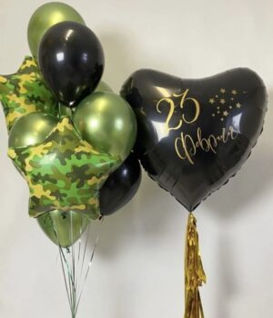 Воздушные шары на 23 февраля с большим сердцем
